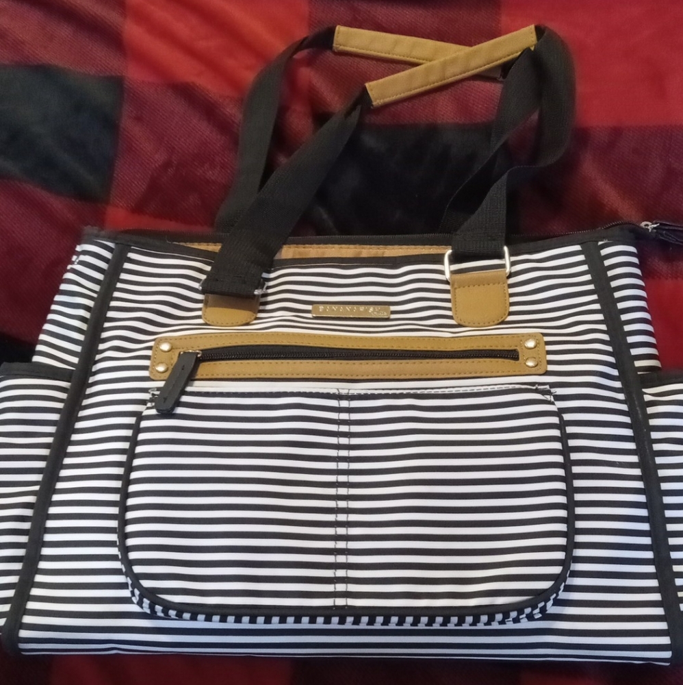 Diaper bag - Picture 1 of 4